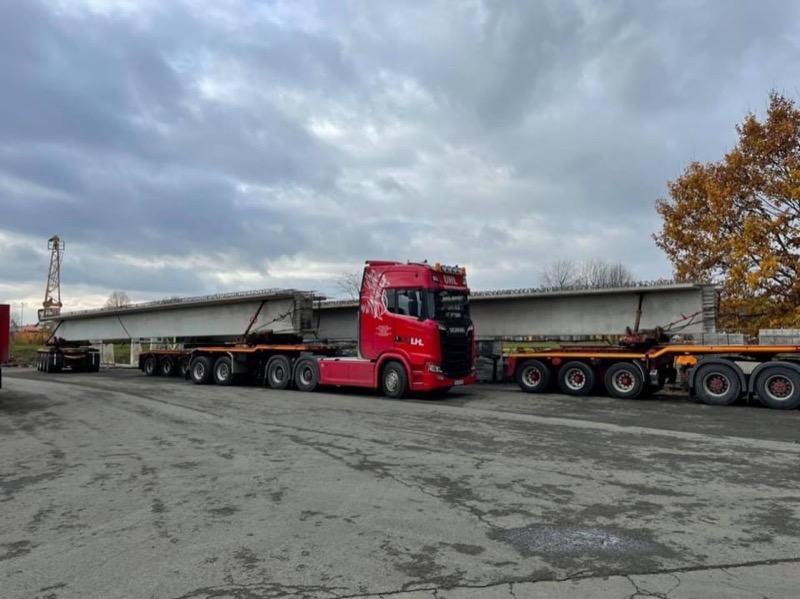 Bruecken Transport Uhl-Schwertransporte
